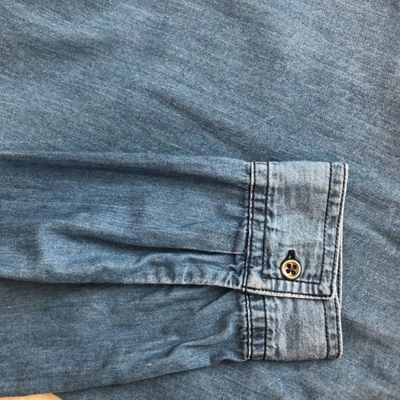 Old Navy Chambray Half Button-Up Blouse - Picture 7 of 7